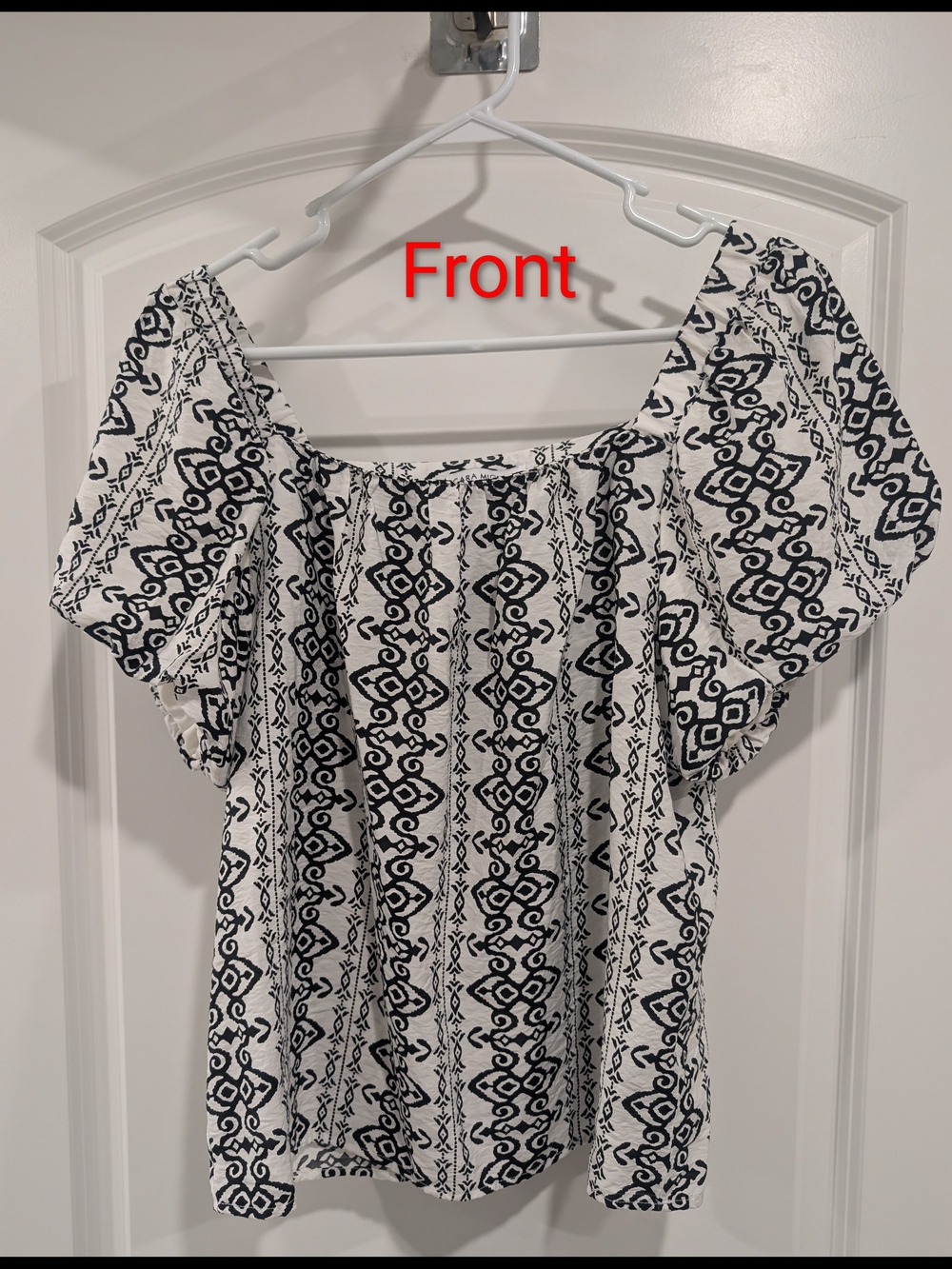 Sara Michelle Black & White Off-Shoulder Patterned Top Size M Or L